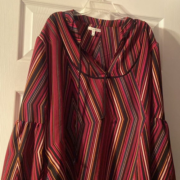 COPY - Maurice’s Blouse XXL 💜 - Picture 8 of 8